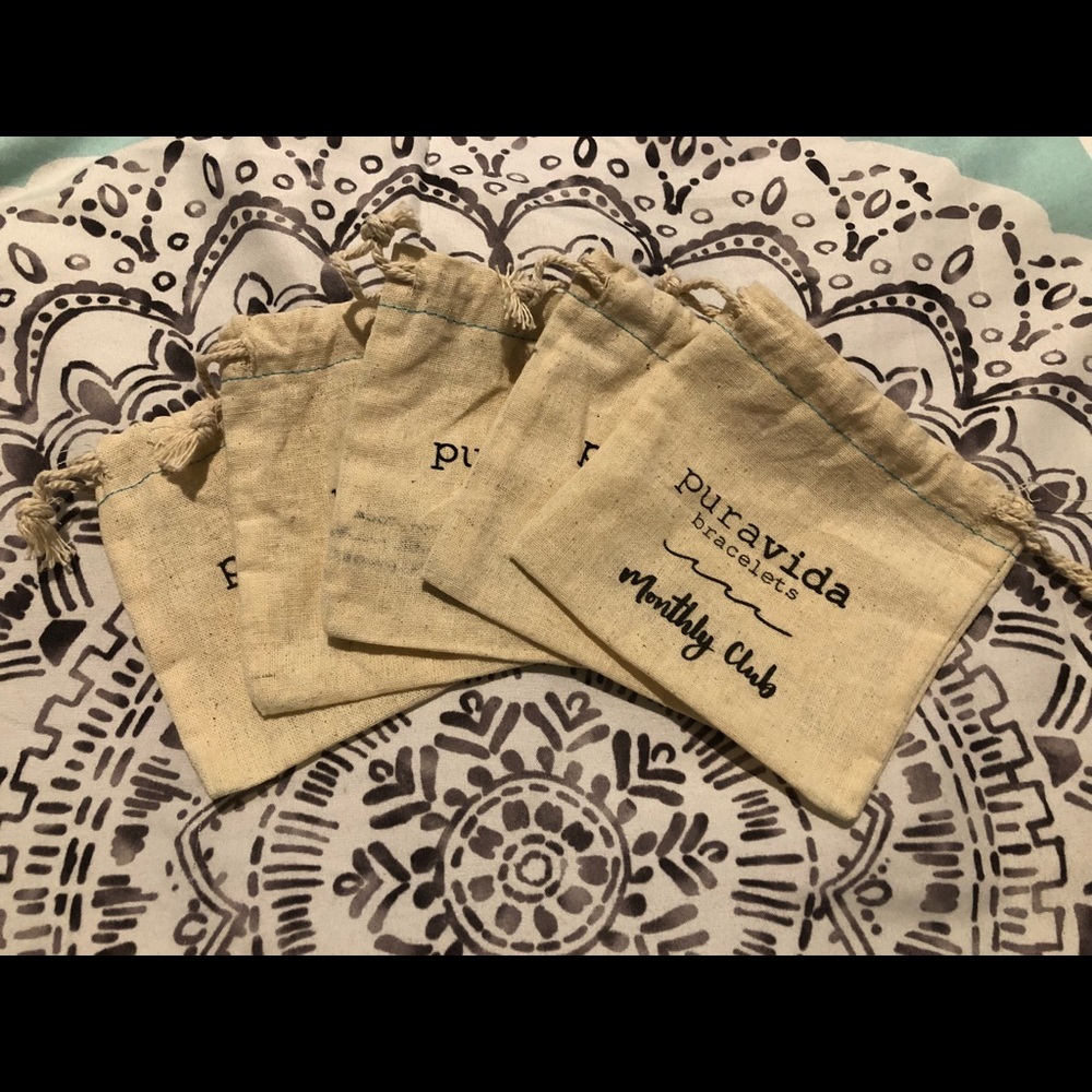 5 Pura Vida Monthly Club bags